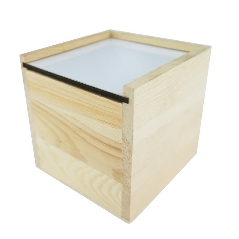 Caja de madera con tapa extraible